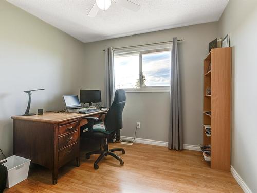 675 Seaford Road, Kelowna, BC - Indoor Photo Showing Office