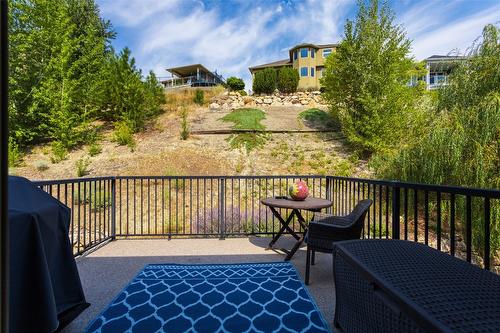 1386 Wilmot Avenue, Kelowna, BC - Outdoor With Exterior