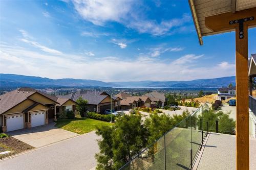 1386 Wilmot Avenue, Kelowna, BC - Outdoor With View