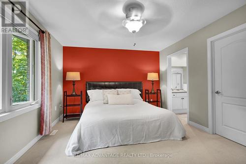 904 Longworth Road, London, ON - Indoor Photo Showing Bedroom