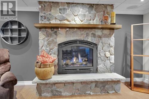 904 Longworth Road, London, ON - Indoor Photo Showing Living Room With Fireplace