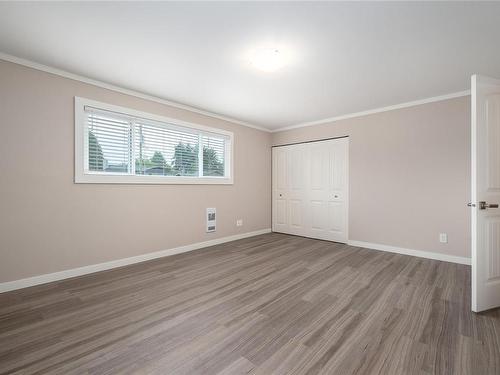 1190 Stuart Pl, Ladysmith, BC - Indoor Photo Showing Other Room