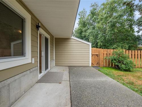 1190 Stuart Pl, Ladysmith, BC - Outdoor With Exterior