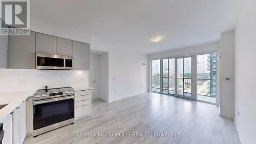 1609A - 4675 Metcalfe Avenue, Mississauga (Central Erin Mills), ON - Indoor Photo Showing Kitchen