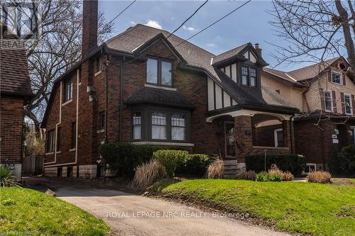 5008 Valley Way, Niagara Falls, ON - Outdoor