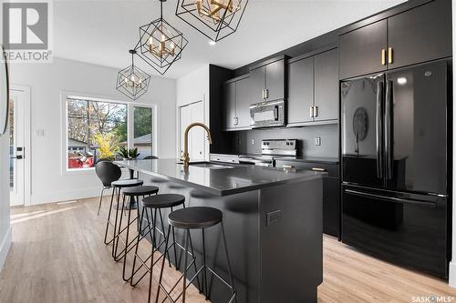 2709 Francis Street, Regina, SK - Indoor Photo Showing Kitchen