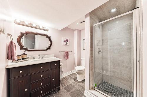 2159 Belgrave Court, Burlington, ON - Indoor Photo Showing Bathroom