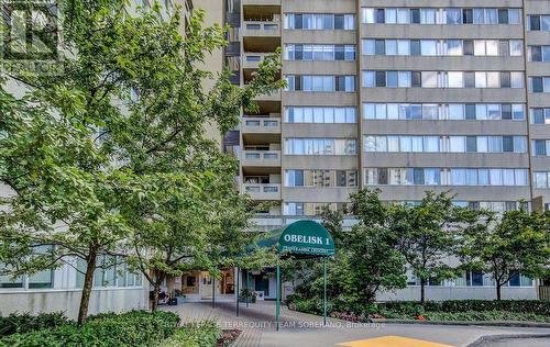 2002 - 3590 Kaneff Crescent, Mississauga (Mississauga Valleys), ON - Outdoor With Facade