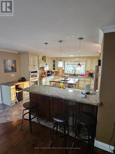 135 Jaguar Drive, Timmins (Mountjoy Rural), ON - Indoor Photo Showing Kitchen With Upgraded Kitchen