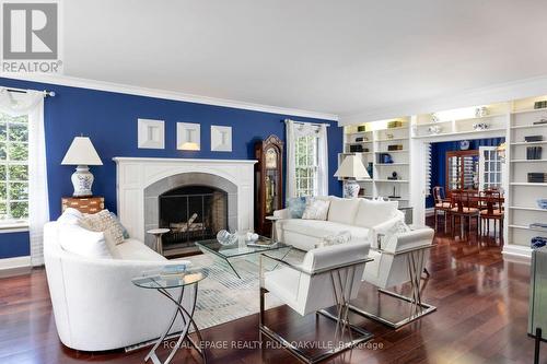 3020 First Street, Burlington (Roseland), ON - Indoor Photo Showing Living Room With Fireplace