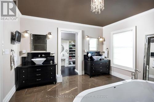 3020 First Street, Burlington (Roseland), ON - Indoor Photo Showing Bedroom