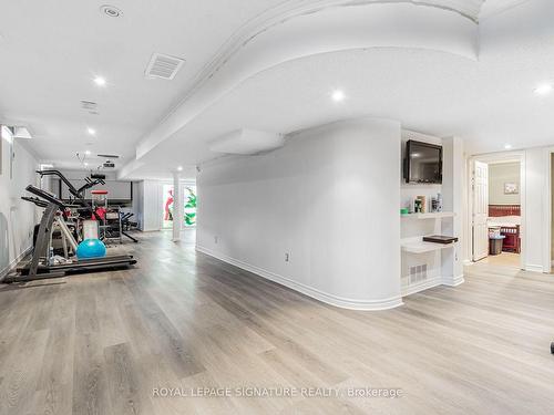 6 Boxwood Cres, Markham, ON - Indoor