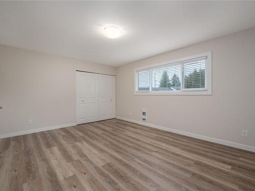 1188 Stuart Pl, Ladysmith, BC - Indoor Photo Showing Other Room