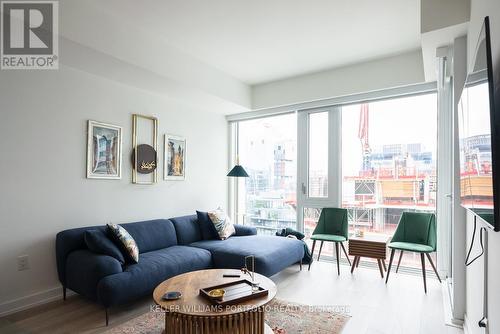 1612 - 158 Front Street E, Toronto (Moss Park), ON - Indoor Photo Showing Living Room