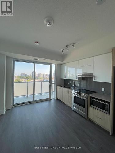 1112 - 188 Fairview Mall Drive, Toronto (Don Valley Village), ON - Indoor Photo Showing Kitchen