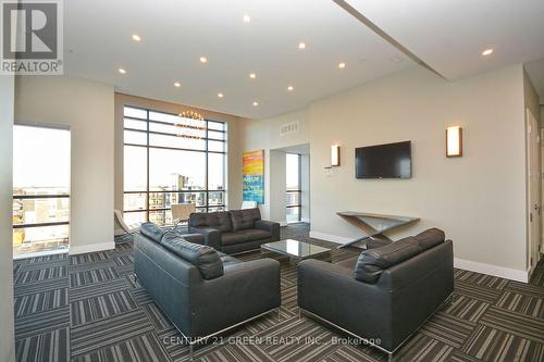 304 - 640 Sauve Street, Milton (Beaty), ON - Indoor Photo Showing Living Room