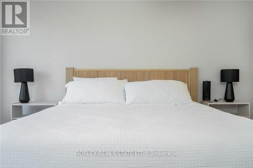 104 Black Willow Crescent, Blue Mountains, ON - Indoor Photo Showing Bedroom