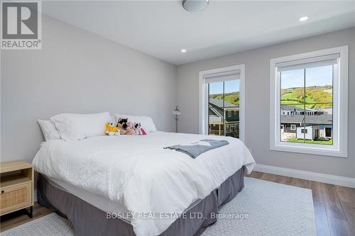 104 Black Willow Crescent, Blue Mountains, ON - Indoor Photo Showing Bedroom