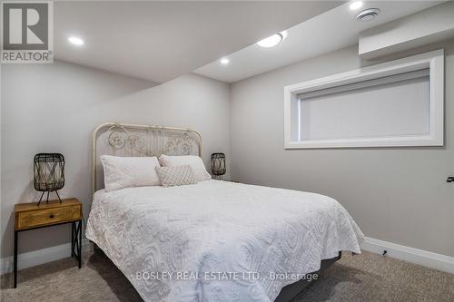 104 Black Willow Crescent, Blue Mountains, ON - Indoor Photo Showing Bedroom