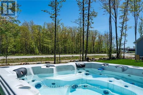 104 Black Willow Crescent, Blue Mountains, ON - Outdoor With Backyard