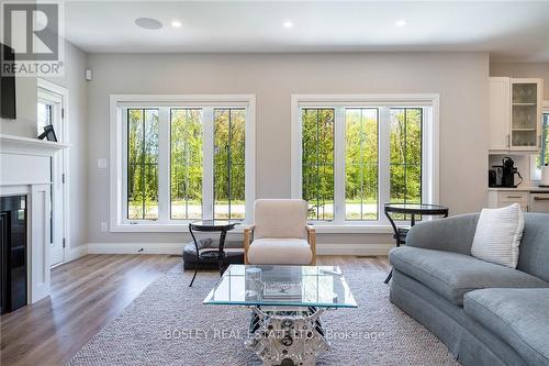 104 Black Willow Crescent, Blue Mountains, ON - Indoor Photo Showing Living Room With Fireplace