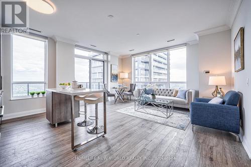 3905 - 18 Water Walk Drive, Markham (Unionville), ON - Indoor Photo Showing Living Room