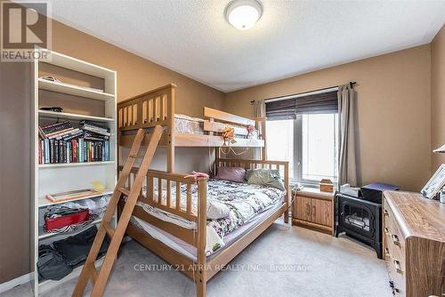 36 Bilbrough Street, Aurora (Bayview Northeast), ON - Indoor Photo Showing Bedroom