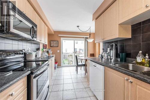 36 Bilbrough Street, Aurora, ON - Indoor Photo Showing Kitchen