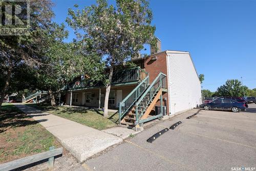 218 160 Gore Place, Regina, SK - Outdoor