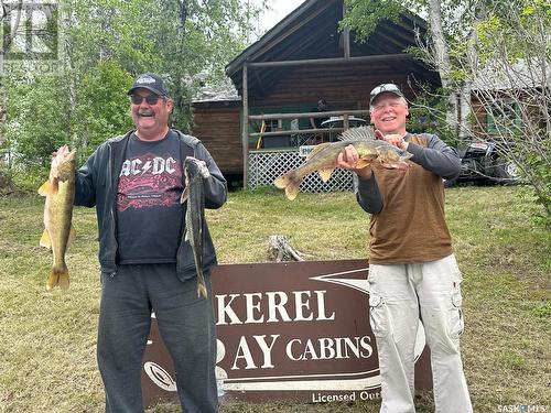 Pickerel Bay Cabins, Lac La Ronge, SK 