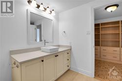 Ensuite vanity - 