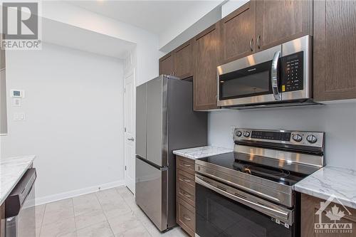 314 Shepperton Street, Ottawa, ON - Indoor Photo Showing Kitchen