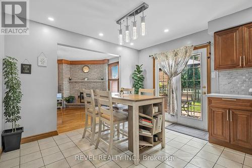 51 Seaton Place Drive, Hamilton (Stoney Creek), ON - Indoor Photo Showing Dining Room