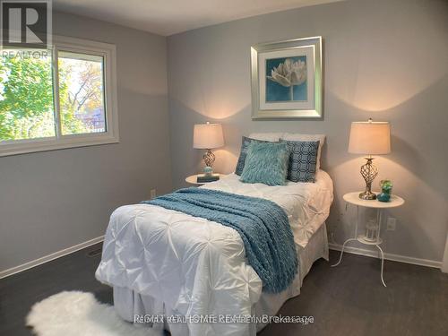 89 Greeningdon Drive, Hamilton (Greeningdon), ON - Indoor Photo Showing Bedroom