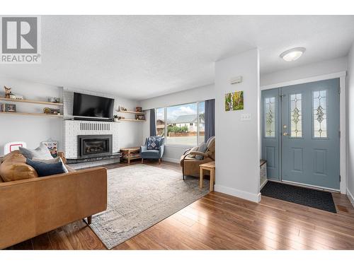 1240 Semlin Drive, Ashcroft, BC - Indoor Photo Showing Living Room With Fireplace