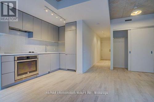 401 - 60 Colborne Street, Toronto (Waterfront Communities), ON - Indoor Photo Showing Kitchen