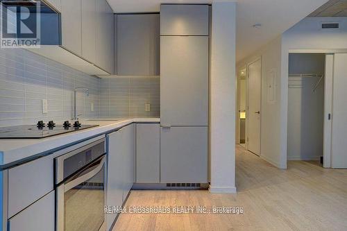 401 - 60 Colborne Street, Toronto (Waterfront Communities), ON - Indoor Photo Showing Kitchen