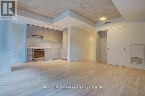 401 - 60 Colborne Street, Toronto (Waterfront Communities), ON - Indoor Photo Showing Kitchen