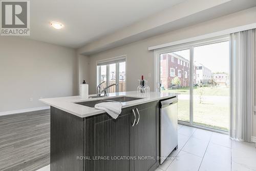 7 Sandhill Crane Drive, Wasaga Beach, ON - Indoor Photo Showing Kitchen