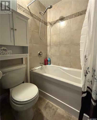 362 35Th Street, Battleford, SK - Indoor Photo Showing Bathroom