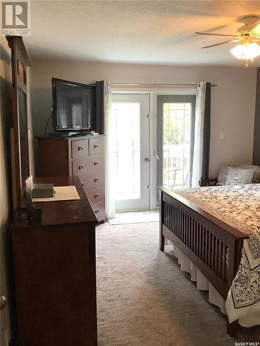 362 35Th Street, Battleford, SK - Indoor Photo Showing Bedroom