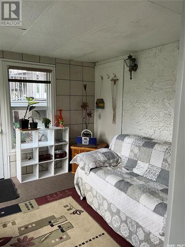 362 35Th Street, Battleford, SK - Indoor Photo Showing Bedroom