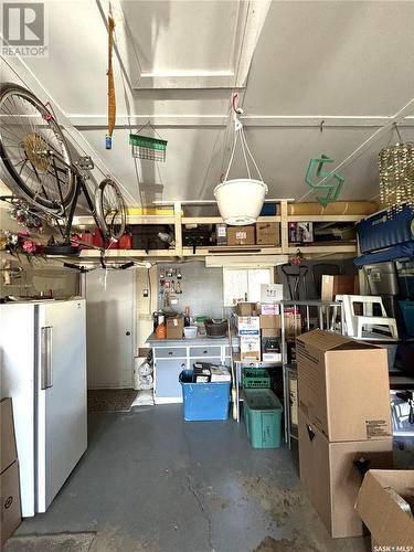 362 35Th Street, Battleford, SK - Indoor Photo Showing Garage