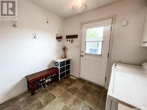 307 6Th Avenue E, Nipawin, SK - Indoor Photo Showing Laundry Room