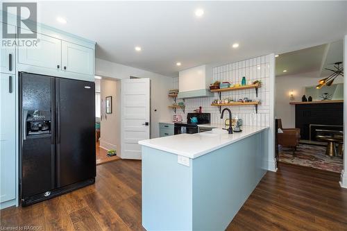 86 Toronto Street N, Markdale, ON - Indoor Photo Showing Kitchen