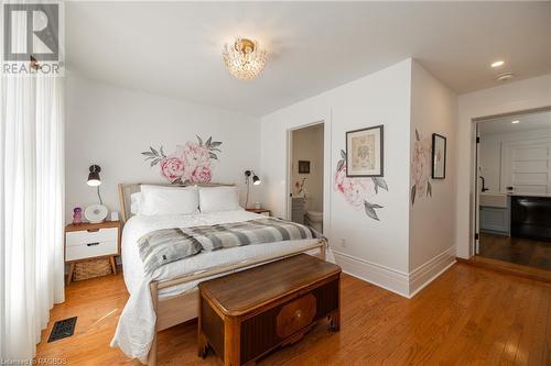 Main Floor Bdrm/Den - 86 Toronto Street N, Markdale, ON - Indoor Photo Showing Bedroom