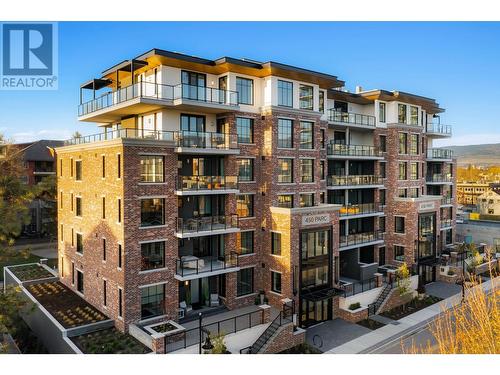 450 Groves Avenue Unit# 202, Kelowna, BC - Outdoor With Facade