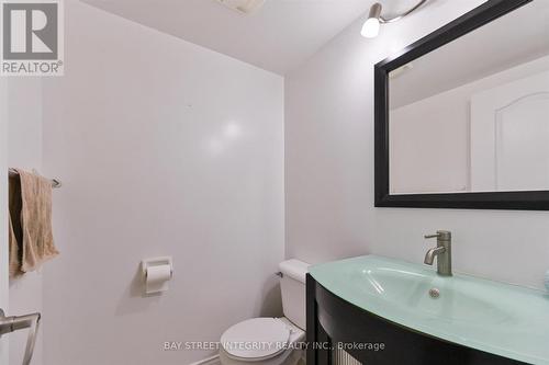 33 Ramsgate Court, Markham, ON - Indoor Photo Showing Bathroom