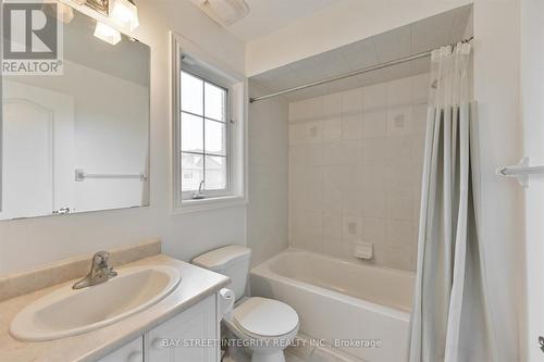 33 Ramsgate Court, Markham, ON - Indoor Photo Showing Bathroom