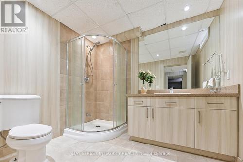 33 Ramsgate Court, Markham, ON - Indoor Photo Showing Bathroom